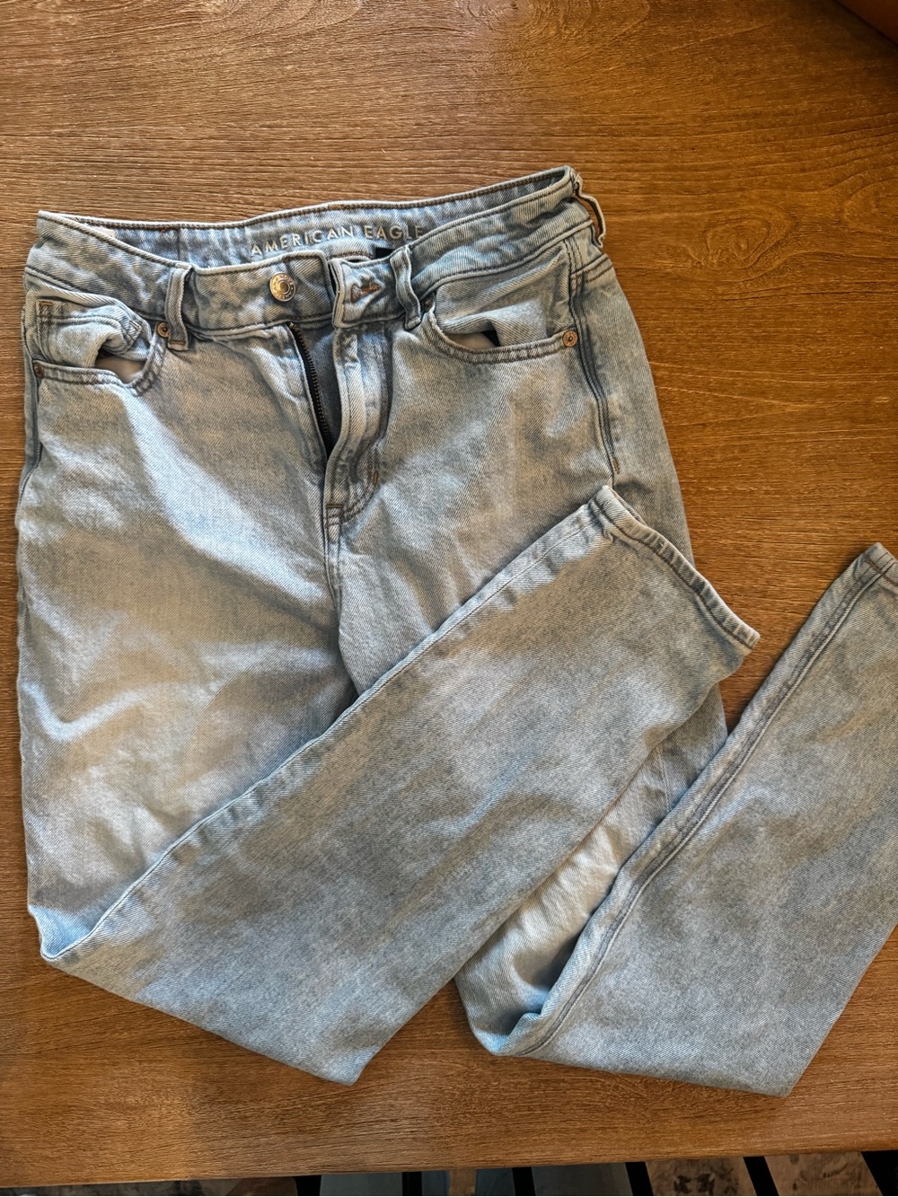 American Eagle Outfitters Light Blue Strigid High-Rise Women’s Jeans